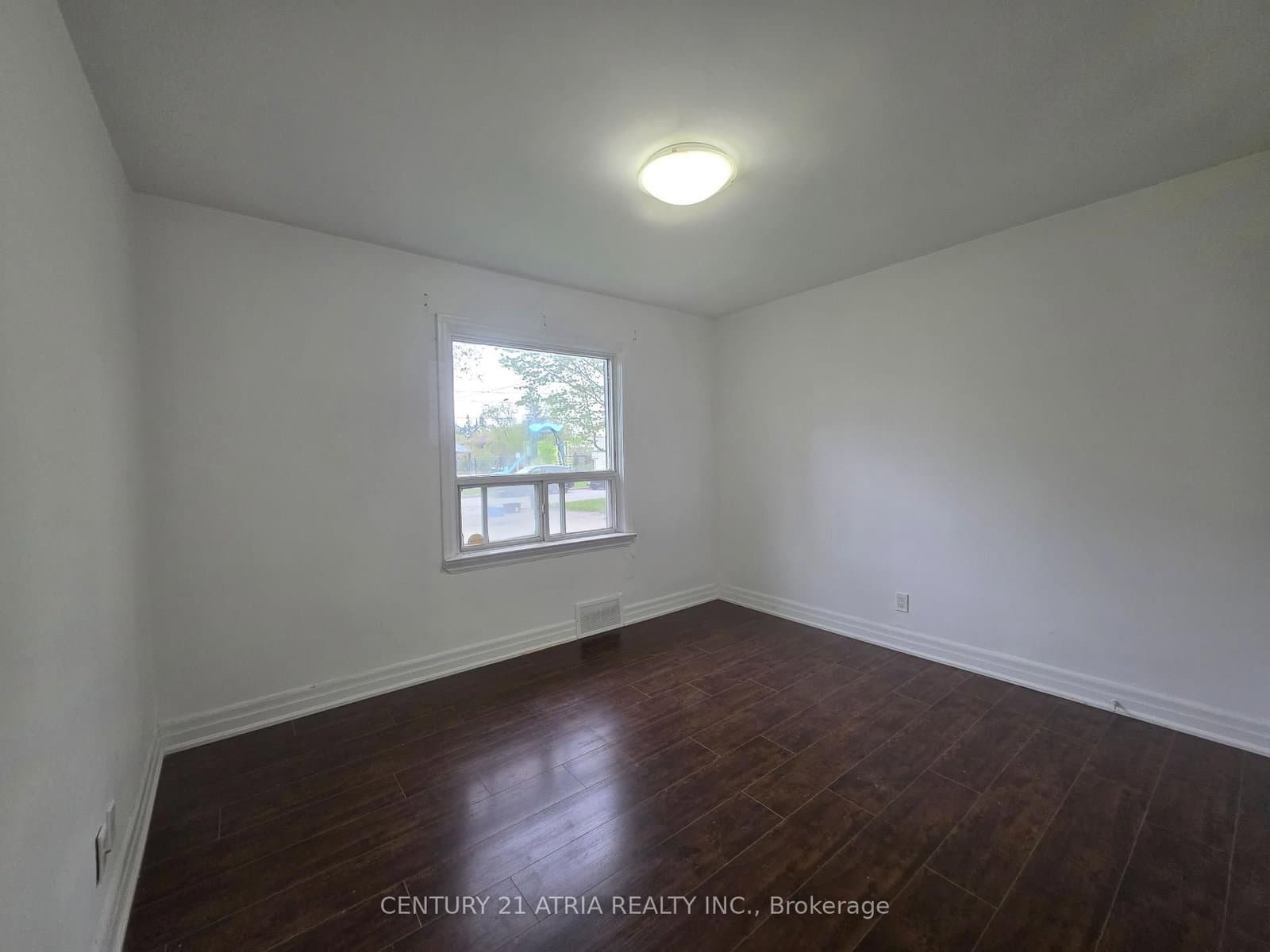 18 Grandview Avenue, Unit Main thumbnail 7