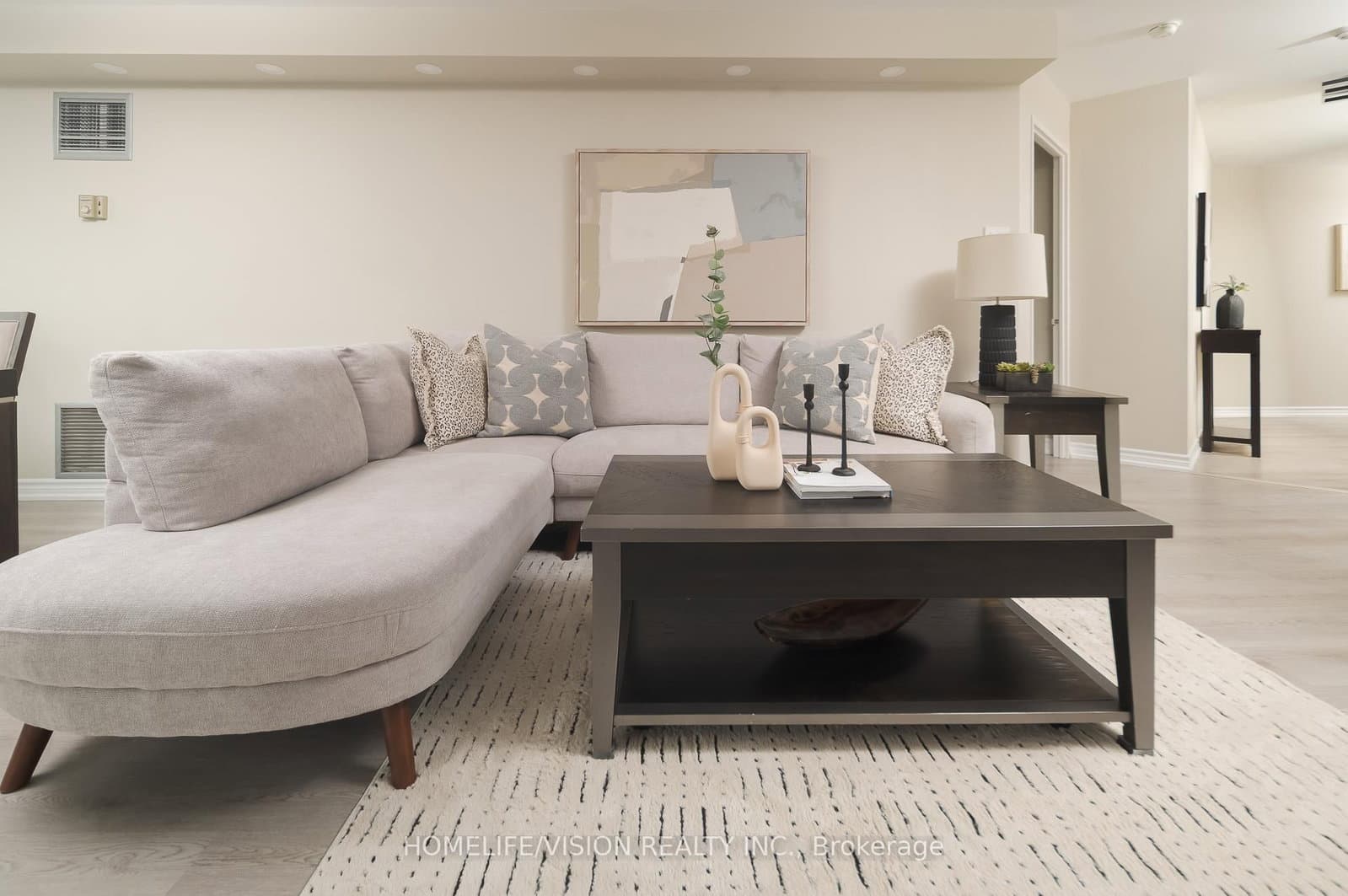 7 Townsgate Drive, Unit 413 thumbnail 3