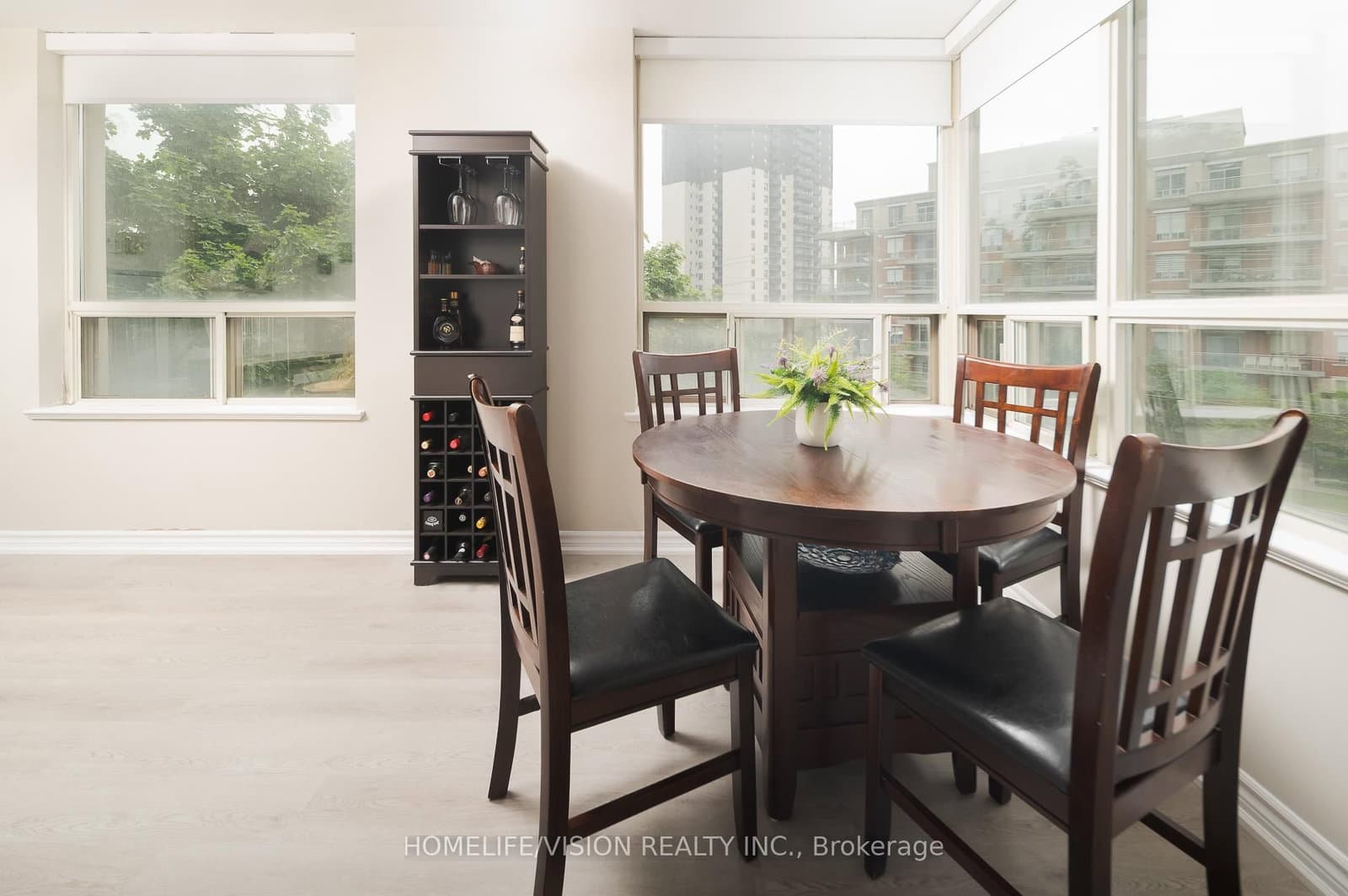 7 Townsgate Drive, Unit 413 thumbnail 8
