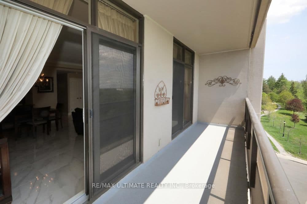 9235 Jane Street, Unit 407 thumbnail 20