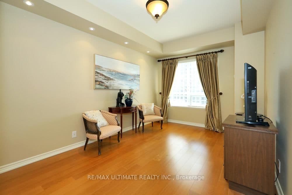 9235 Jane Street, Unit 407 thumbnail 23