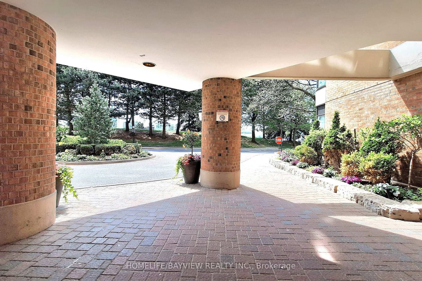 7601 Bathurst Street, Unit 902 thumbnail 5
