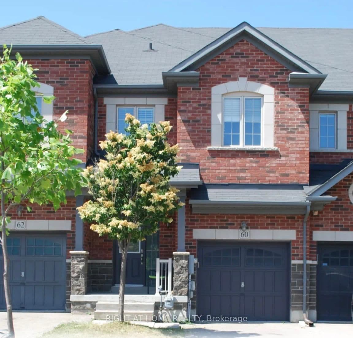 60 Zachary Place N thumbnail 2