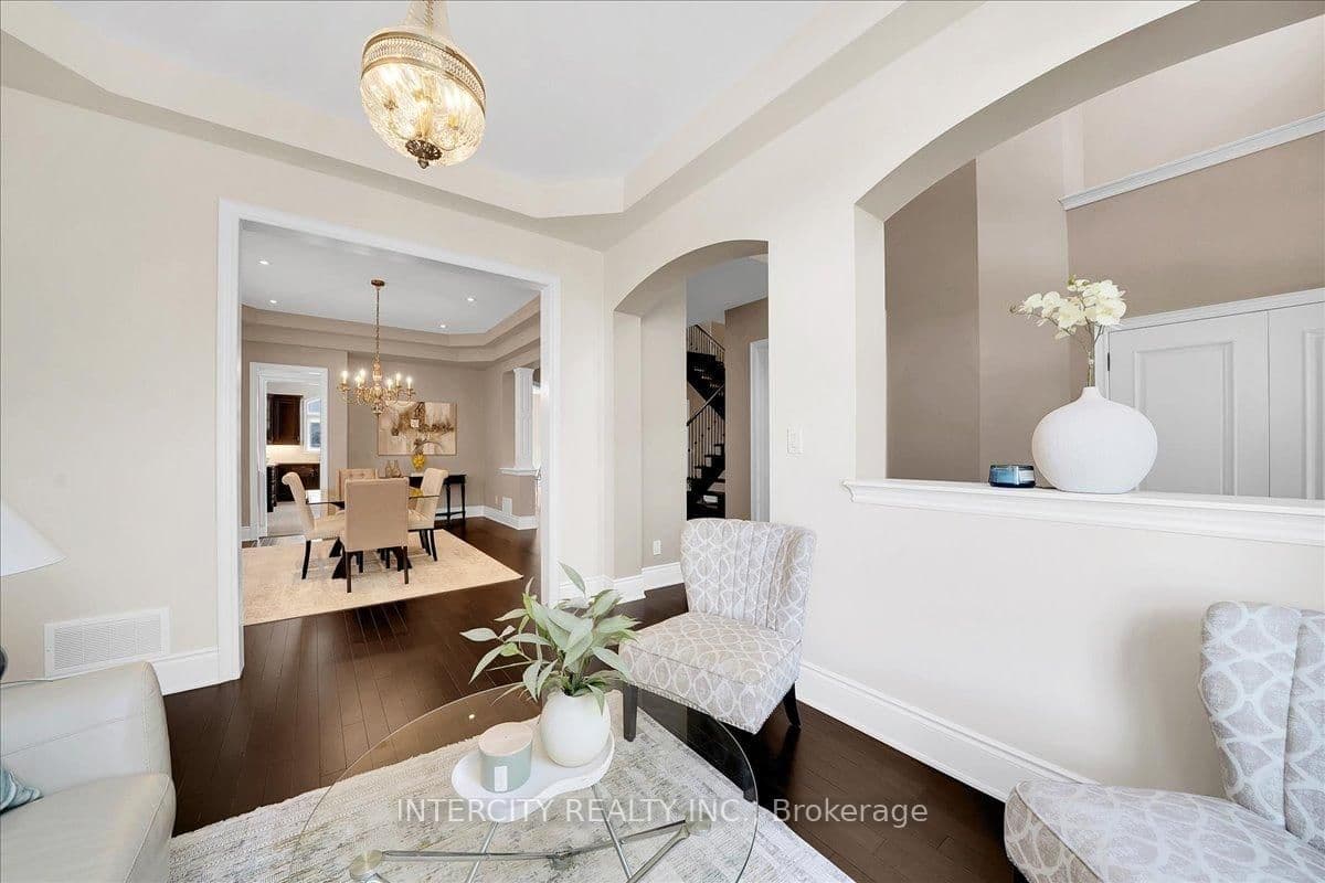 233 Carisbrooke Circle thumbnail 6