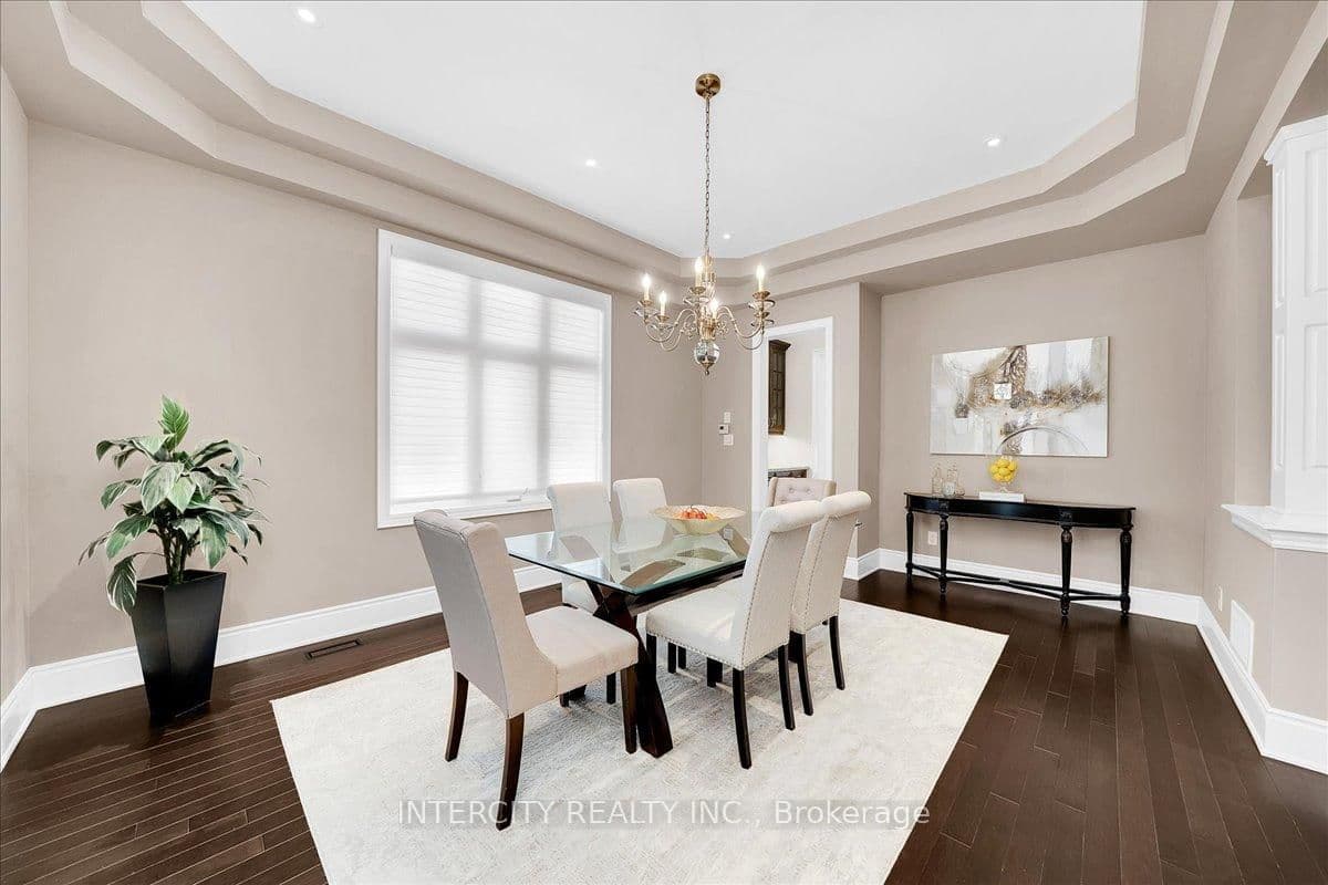 233 Carisbrooke Circle thumbnail 7