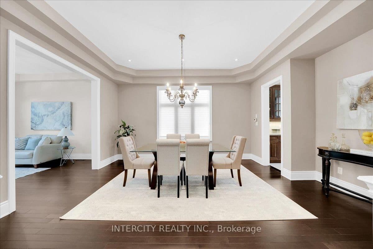 233 Carisbrooke Circle thumbnail 8