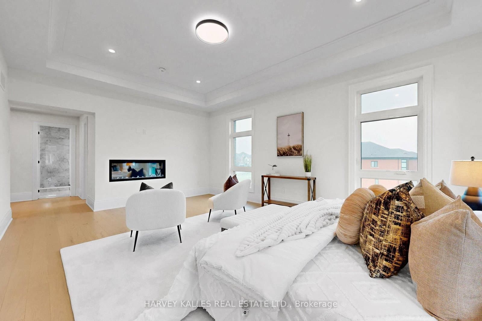 107 Winthrop Crescent thumbnail 22