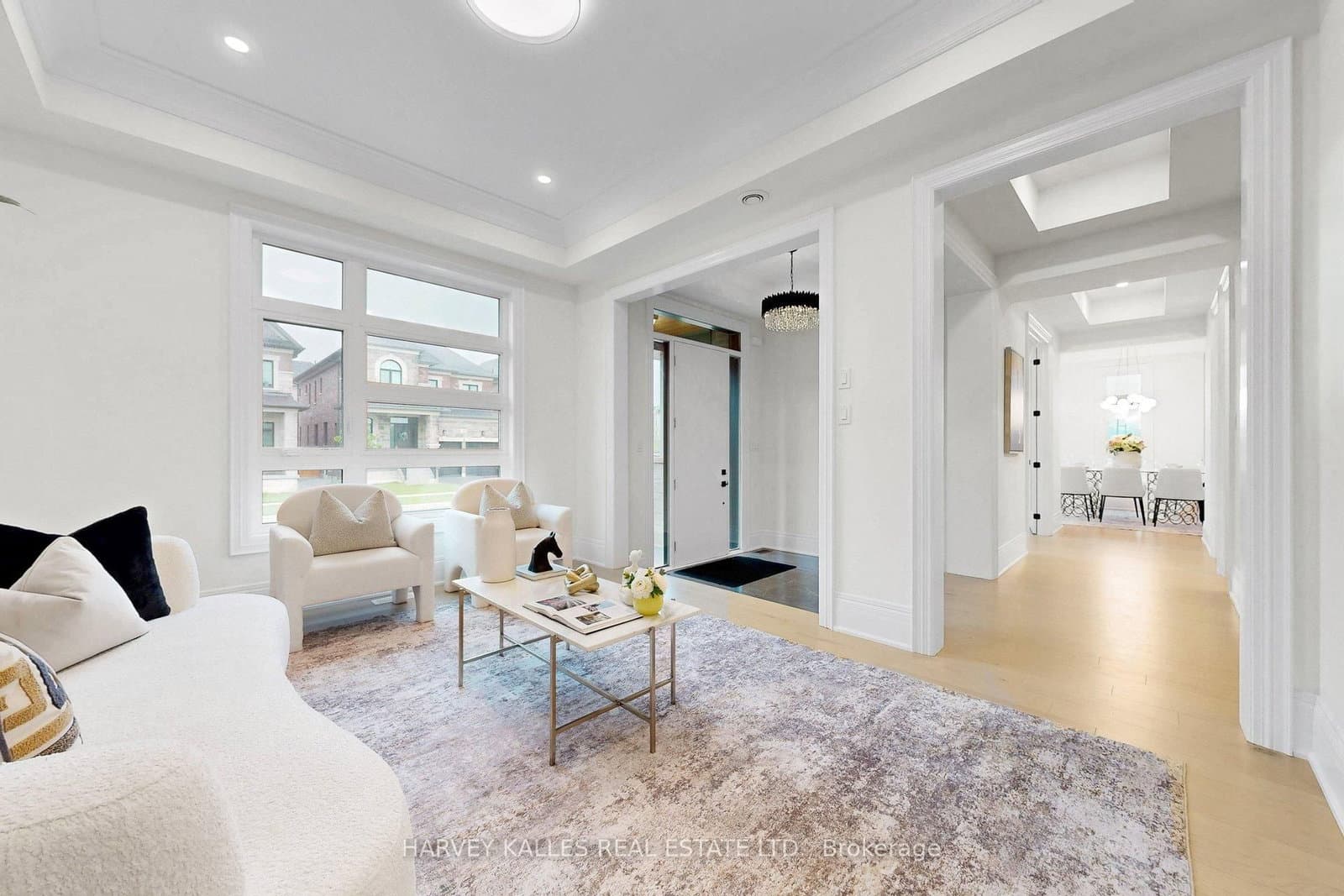 107 Winthrop Crescent thumbnail 8