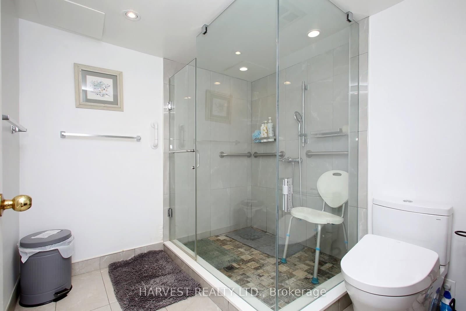 7 Townsgate Drive, Unit 1402 thumbnail 28
