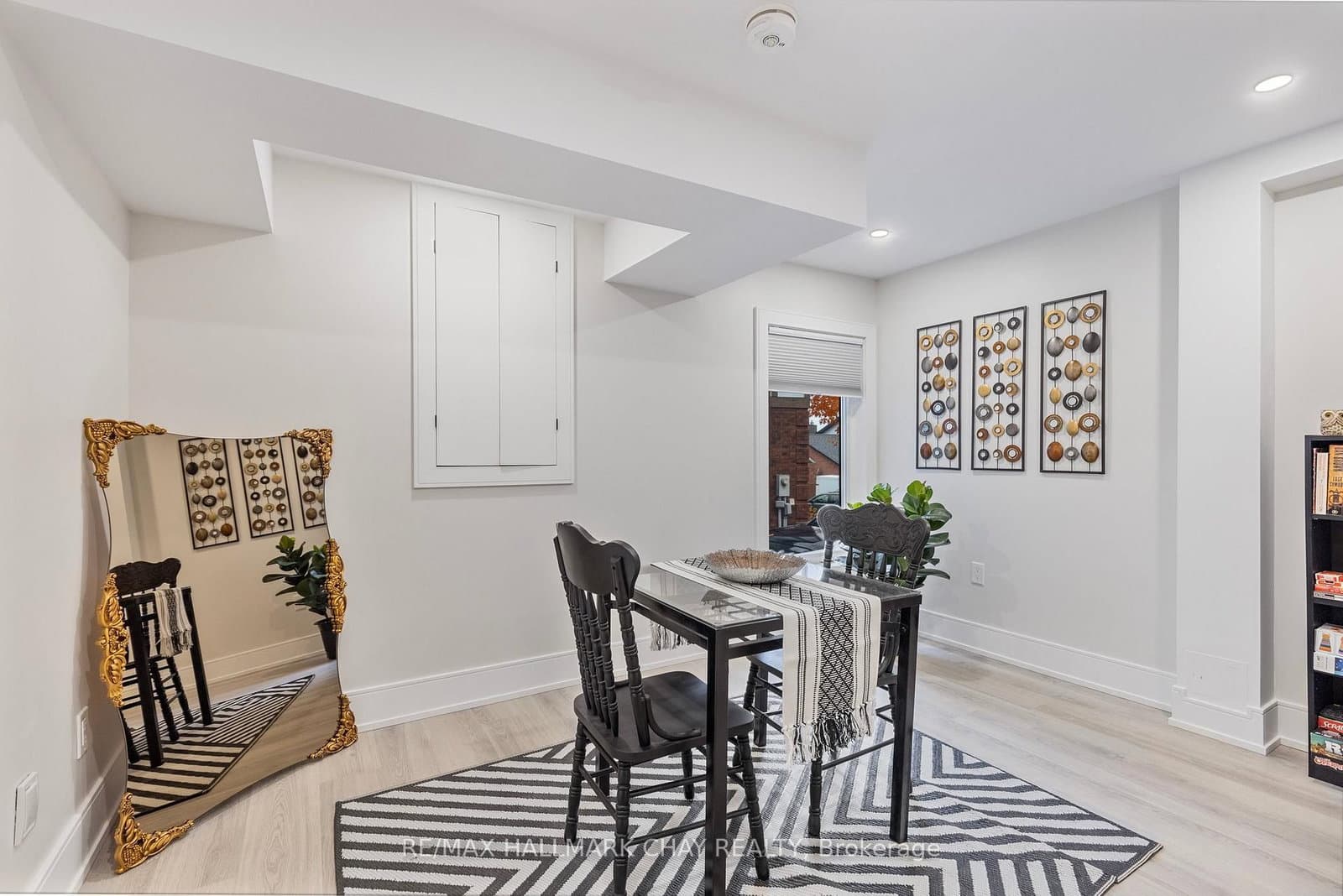 12 Tower Court, Unit Lower thumbnail 4