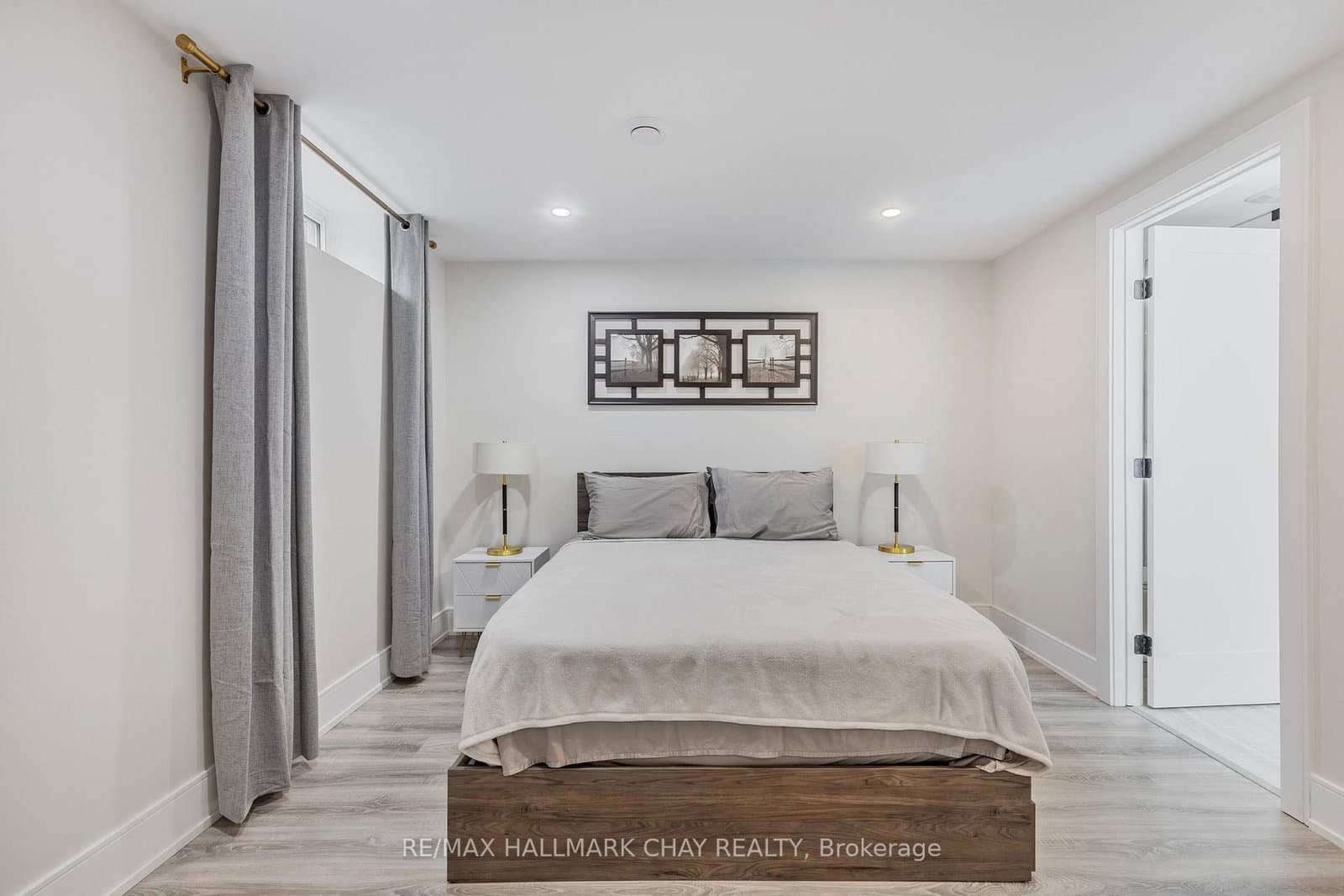 12 Tower Court, Unit Lower thumbnail 9