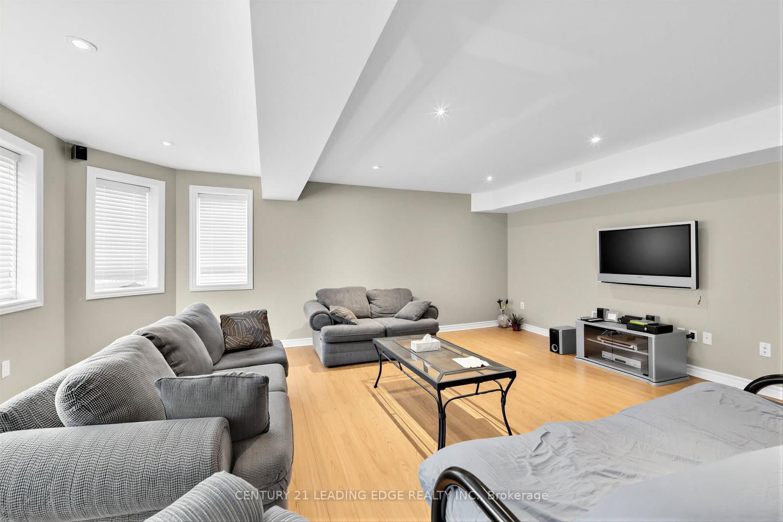 15 Upper Ridge Court thumbnail 32