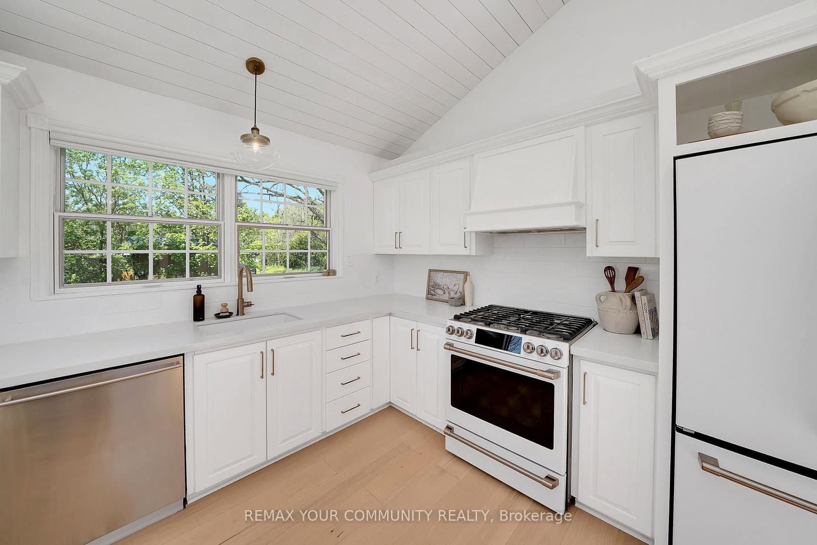 12768 Weston Road thumbnail 11