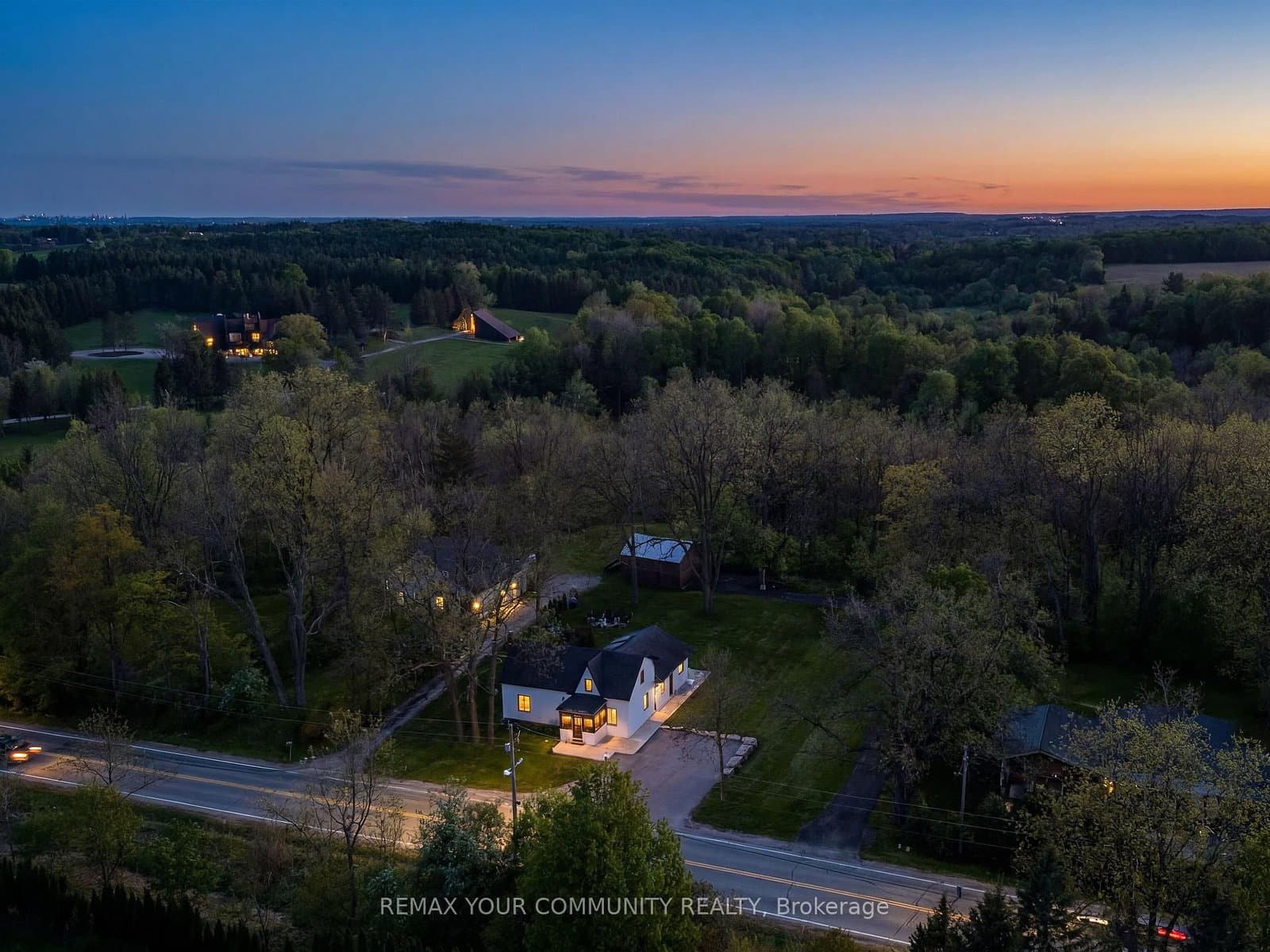 12768 Weston Road thumbnail 2
