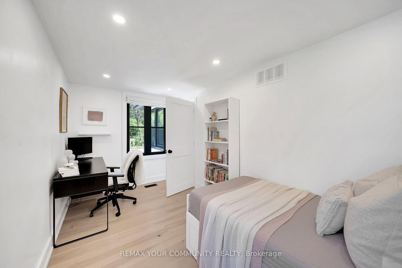 12768 Weston Road thumbnail 24