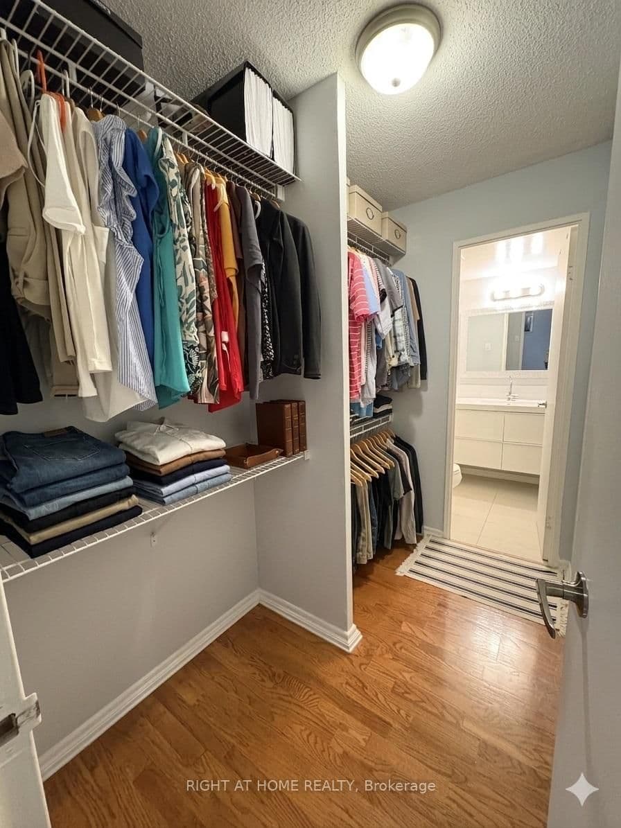 1 Royal Orchard Boulevard, Unit 803 thumbnail 18