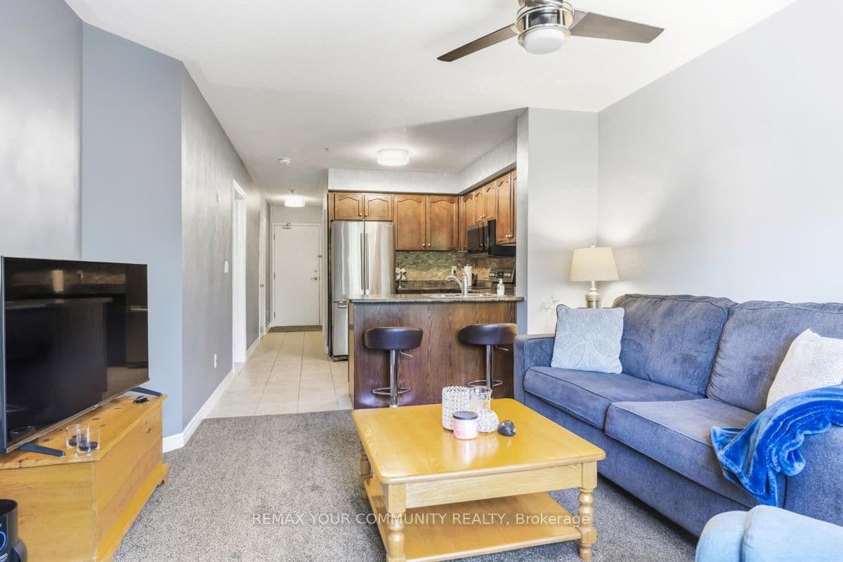 112 Simcoe Road, Unit 206 thumbnail 13