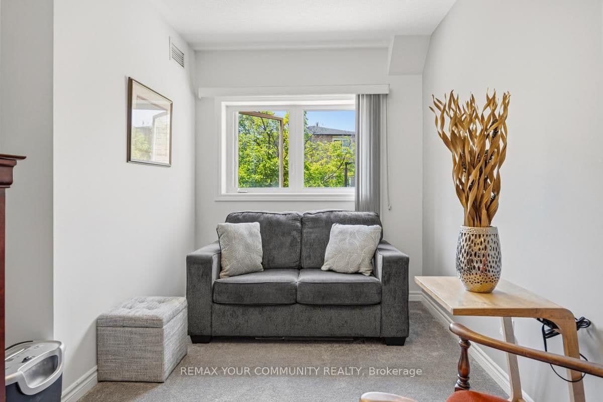 112 Simcoe Road, Unit 206 thumbnail 16
