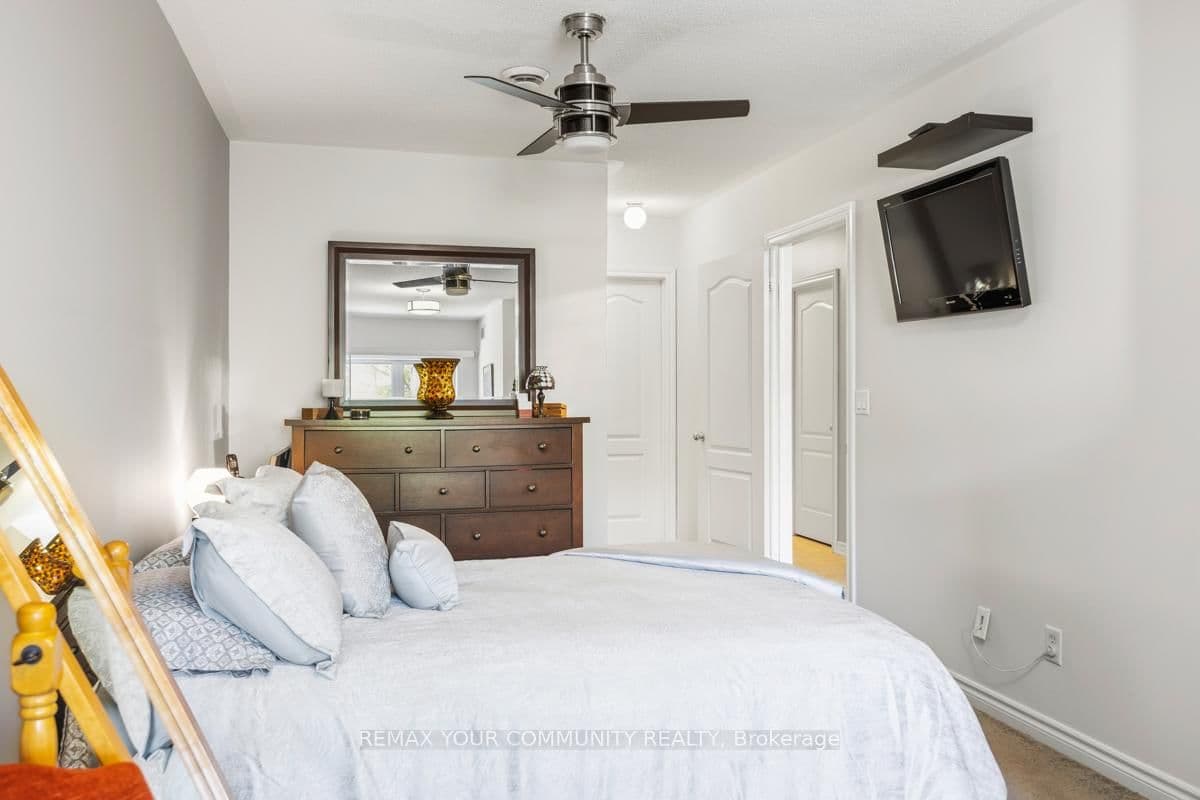 112 Simcoe Road, Unit 206 thumbnail 17