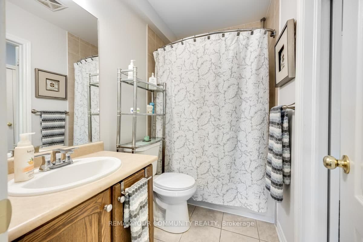 112 Simcoe Road, Unit 206 thumbnail 18