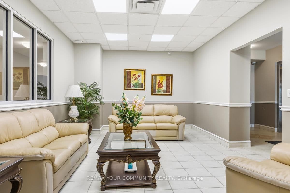 112 Simcoe Road, Unit 206 thumbnail 6