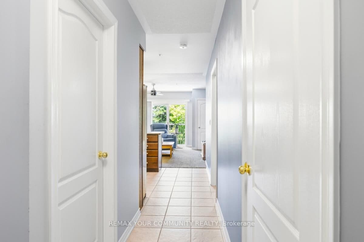 112 Simcoe Road, Unit 206 thumbnail 8
