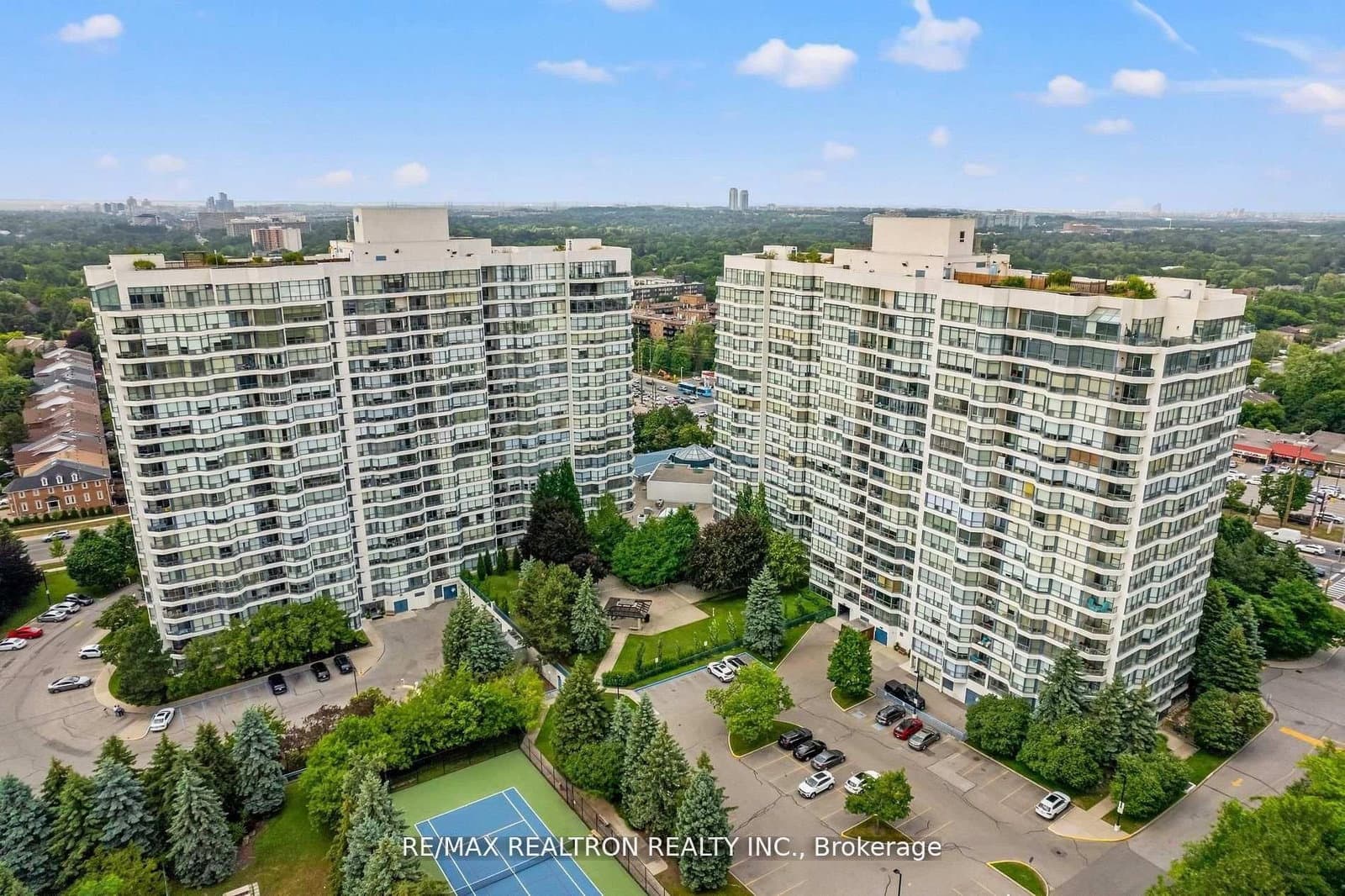 #210 - 7300 Yonge Street