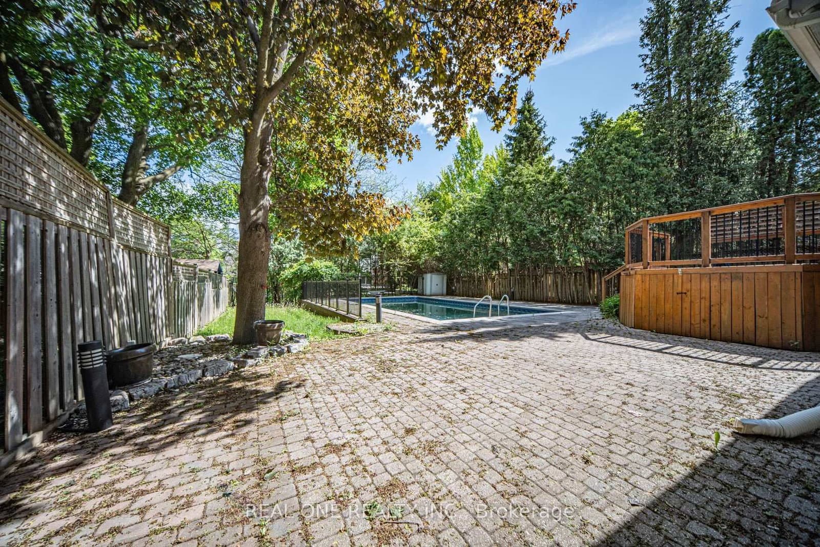 7 Hagerman Boulevard thumbnail 50