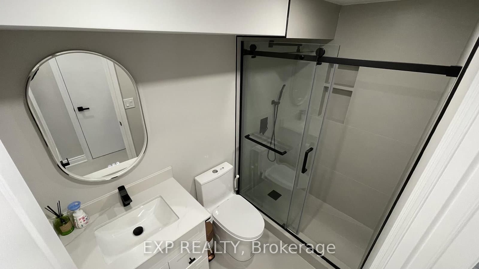 94 Lensmith Drive, Unit Basement thumbnail 10