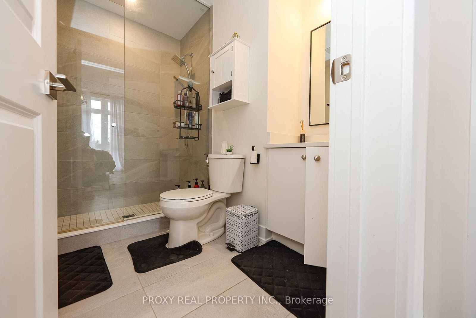 9 Phelps Lane, Unit 18 thumbnail 17