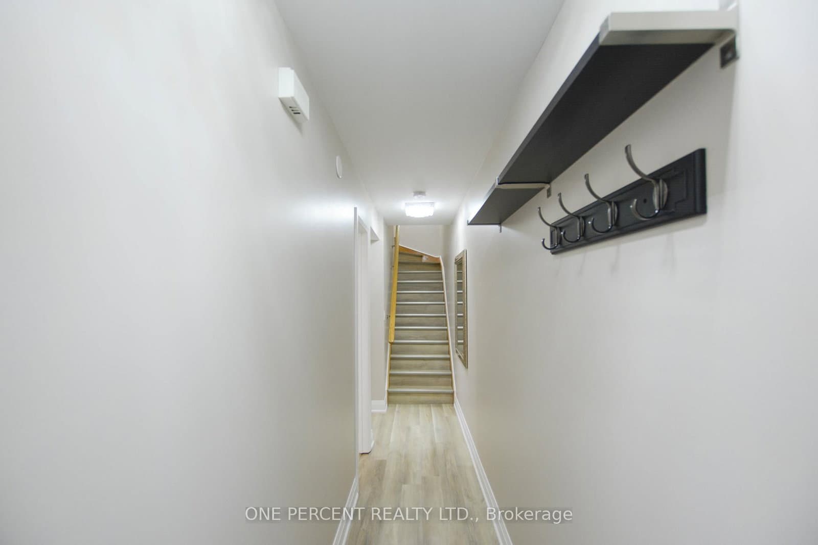 320 John Street, Unit 201 thumbnail 5