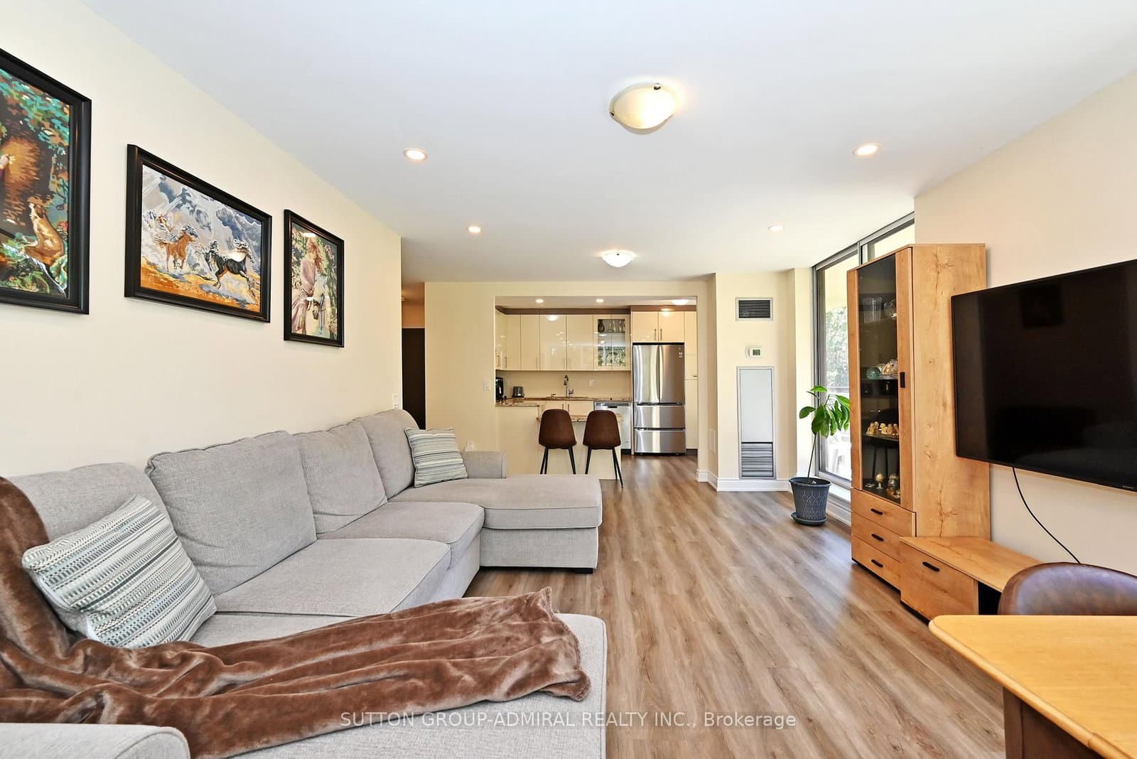 91 Townsgate Drive, Unit 203 thumbnail 13