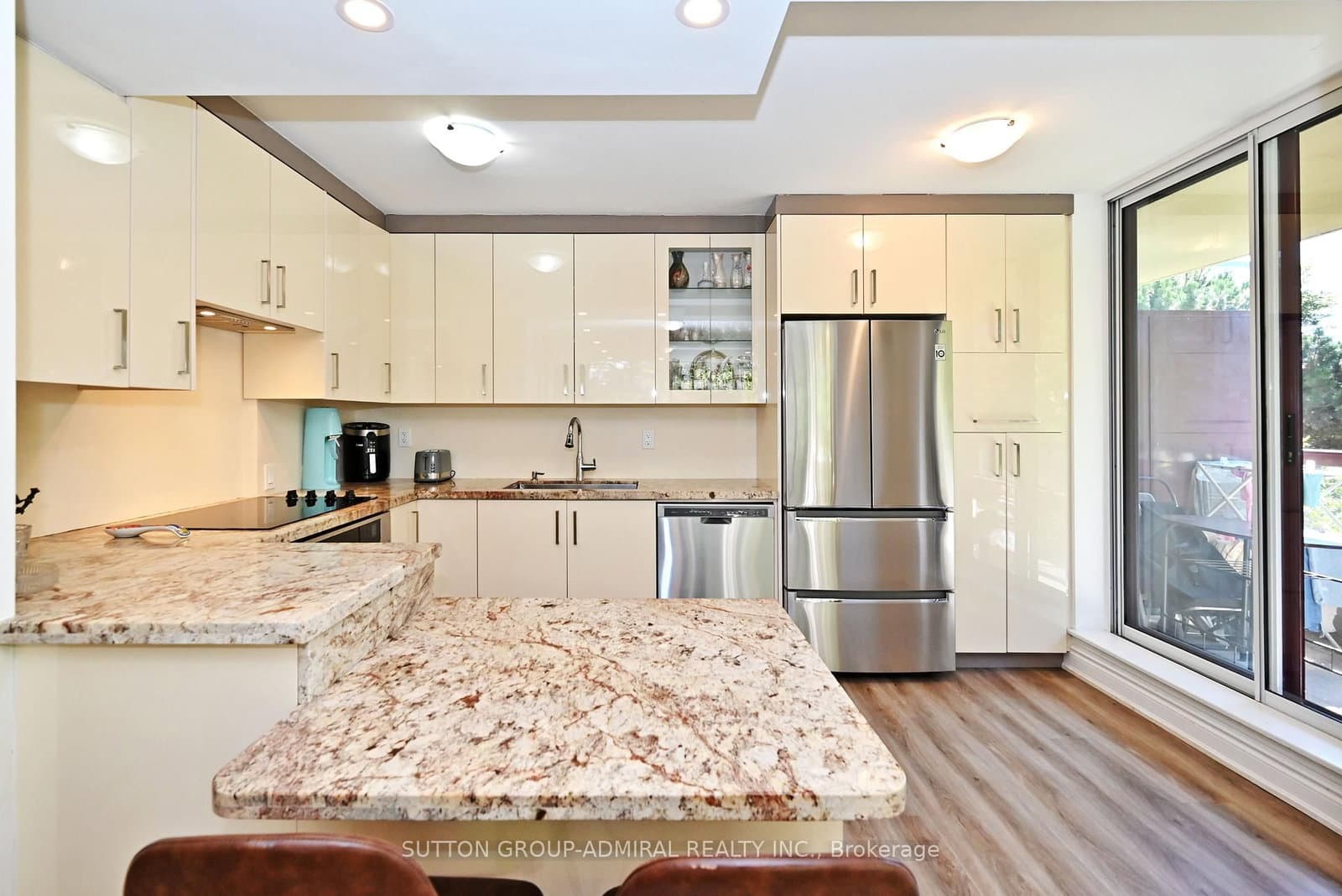91 Townsgate Drive, Unit 203 thumbnail 17