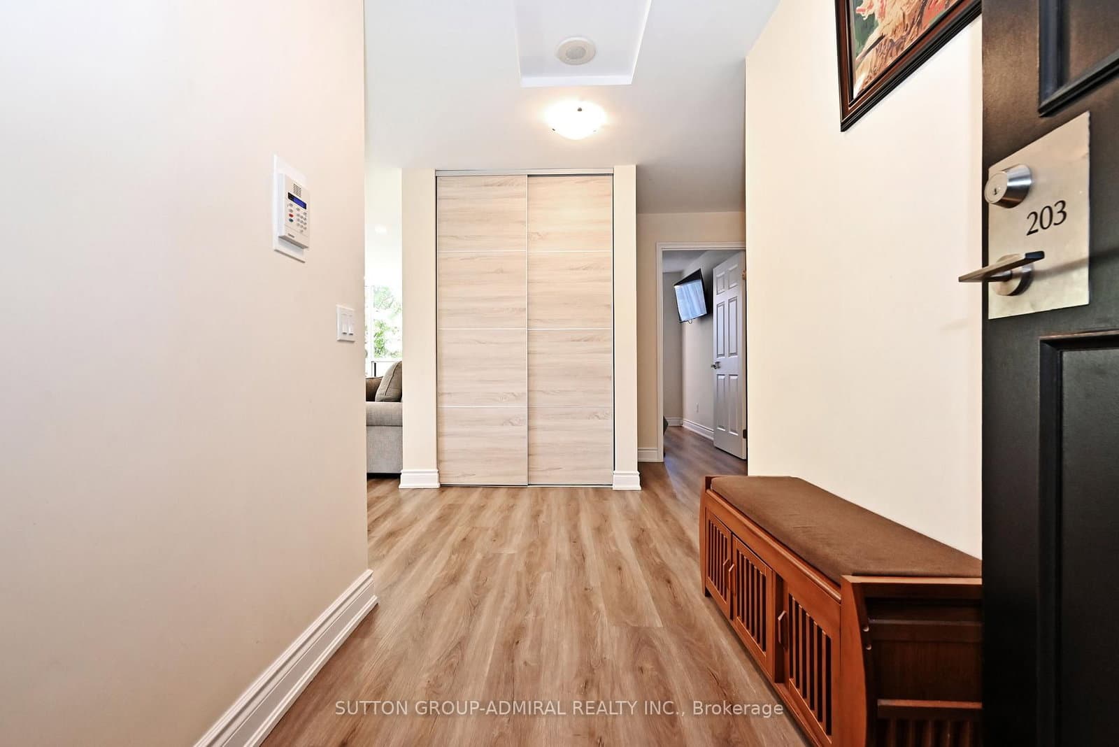 91 Townsgate Drive, Unit 203 thumbnail 2