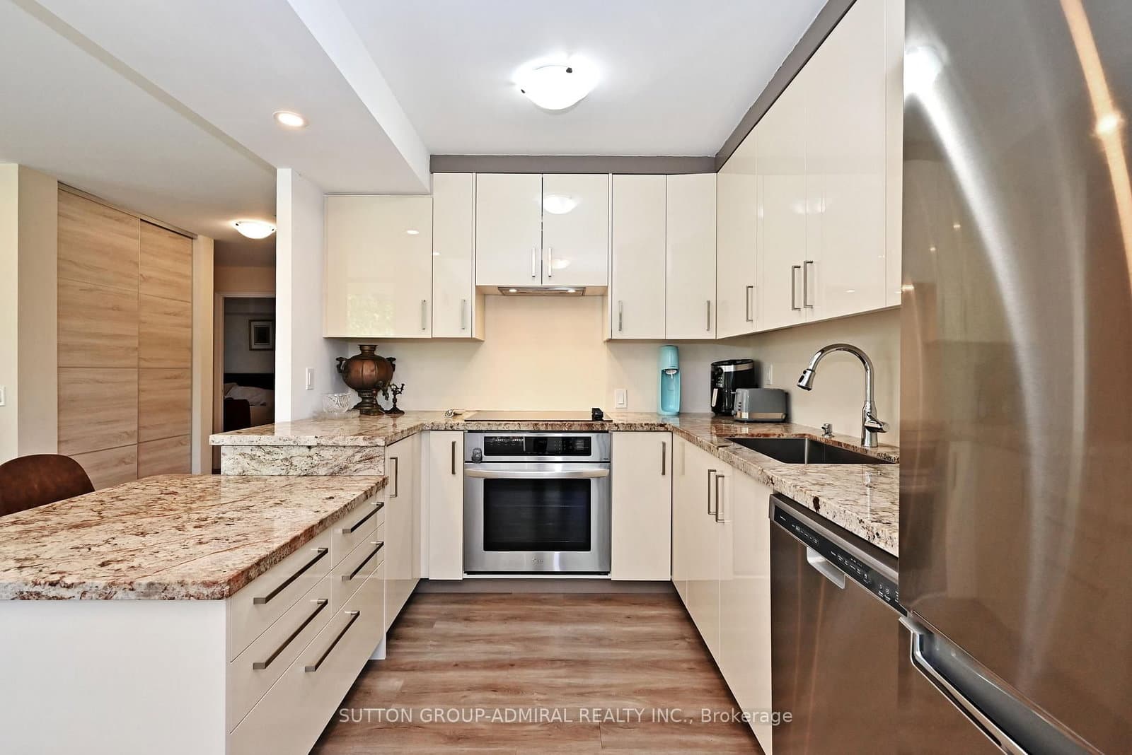 91 Townsgate Drive, Unit 203 thumbnail 20