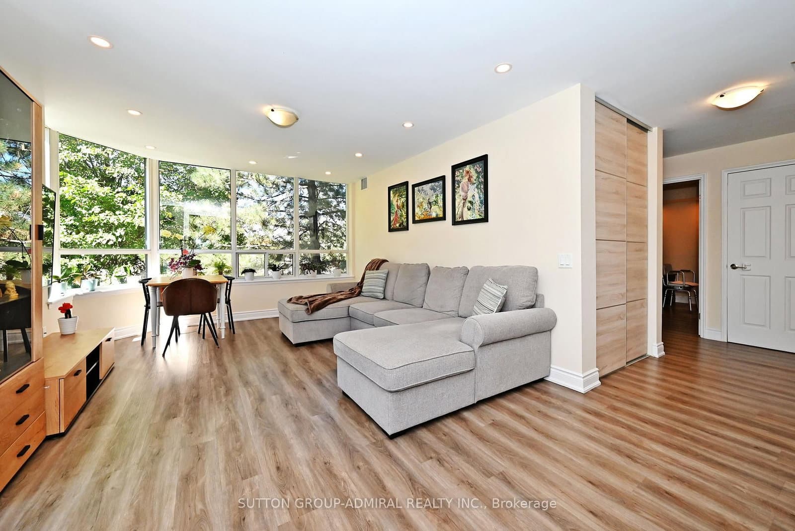 91 Townsgate Drive, Unit 203 thumbnail 22