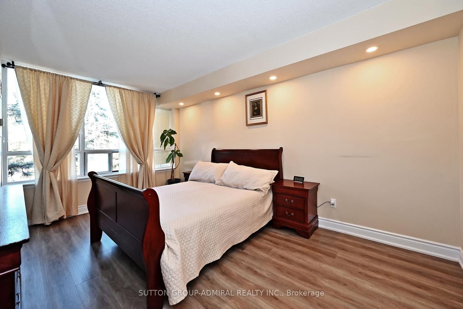91 Townsgate Drive, Unit 203 thumbnail 24