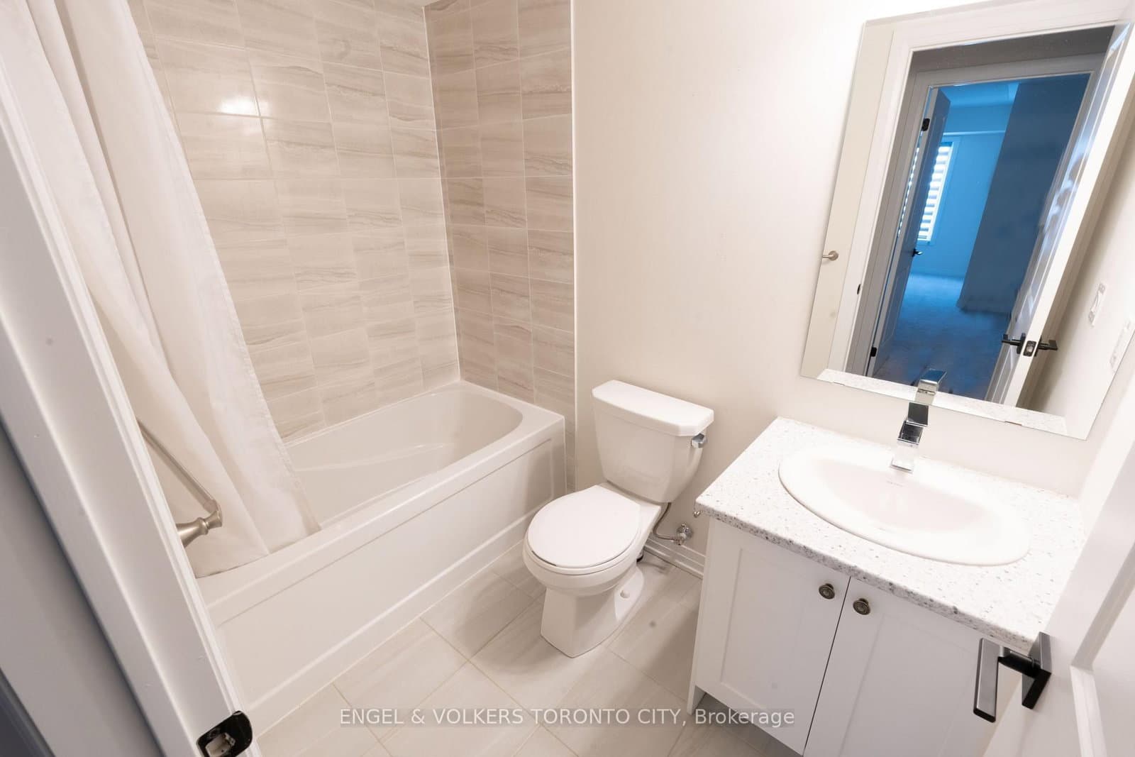 50 Baynes Way, Unit 5 thumbnail 11