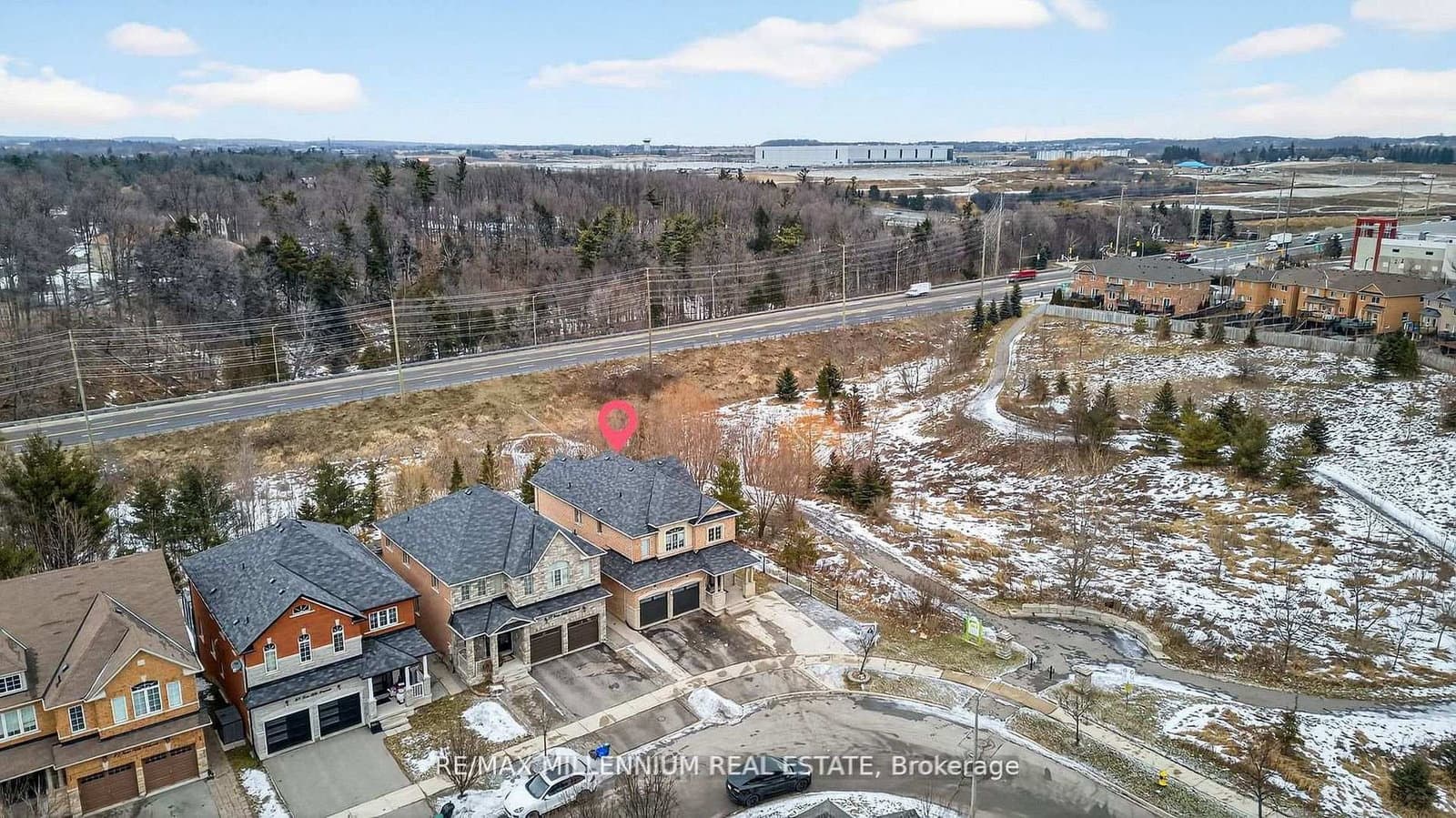 75 Twin Hill Crescent thumbnail 44