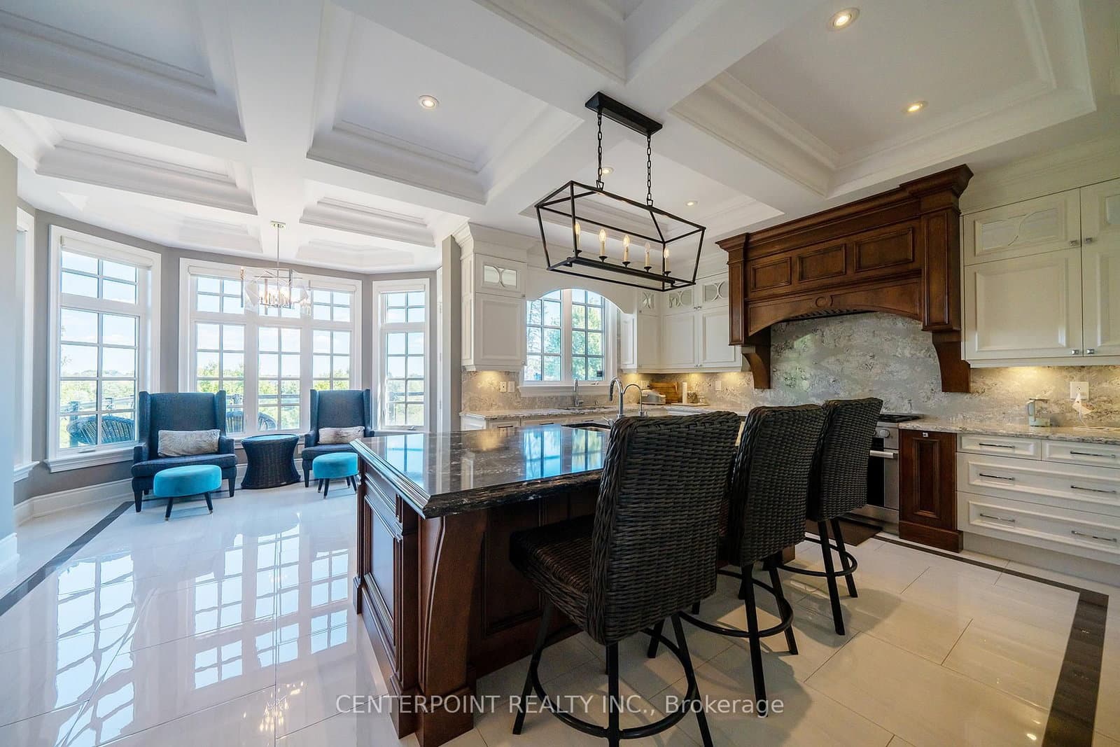 190 Angus Glen Boulevard thumbnail 14
