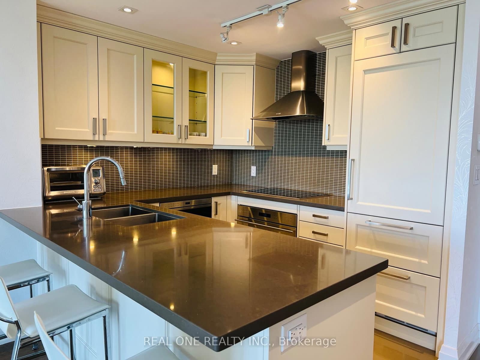 15 Stollery Pond Crescent, Unit 612 thumbnail 10