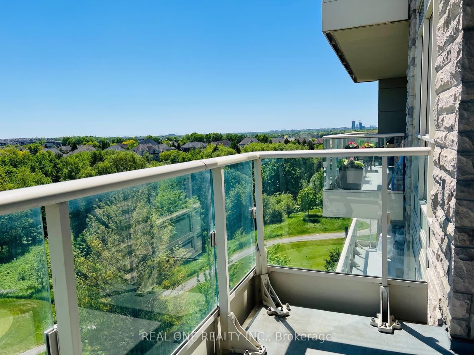 15 Stollery Pond Crescent, Unit 612 thumbnail 26