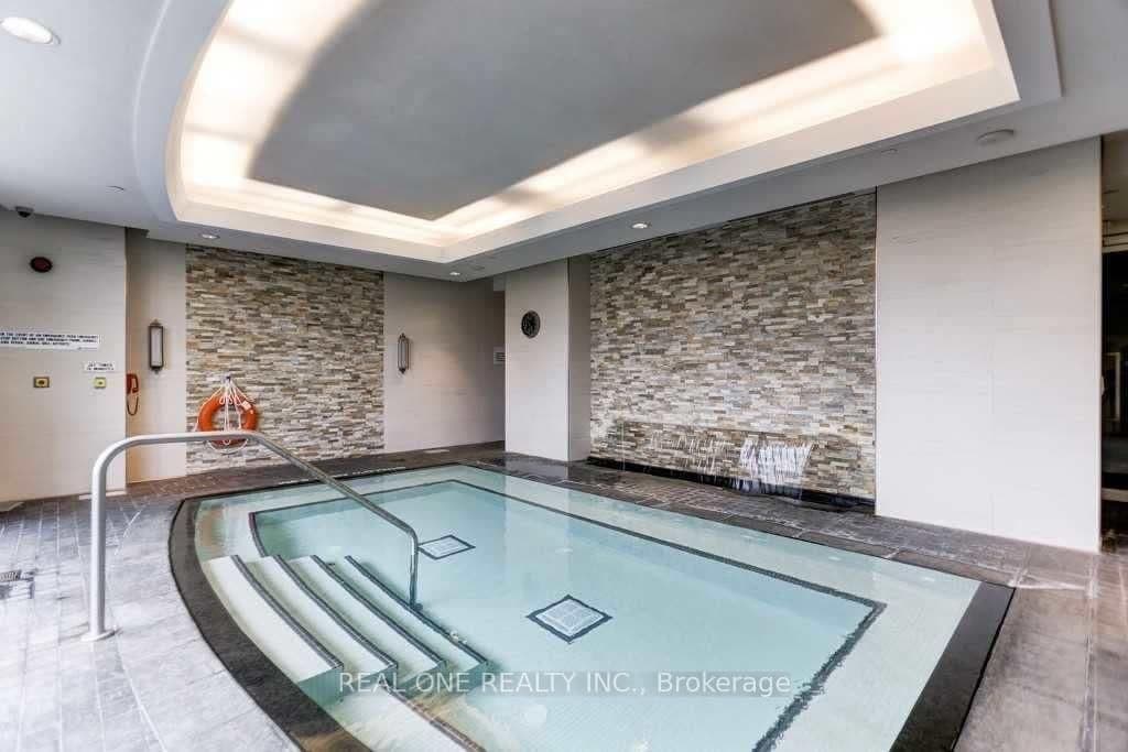 15 Stollery Pond Crescent, Unit 612 thumbnail 37