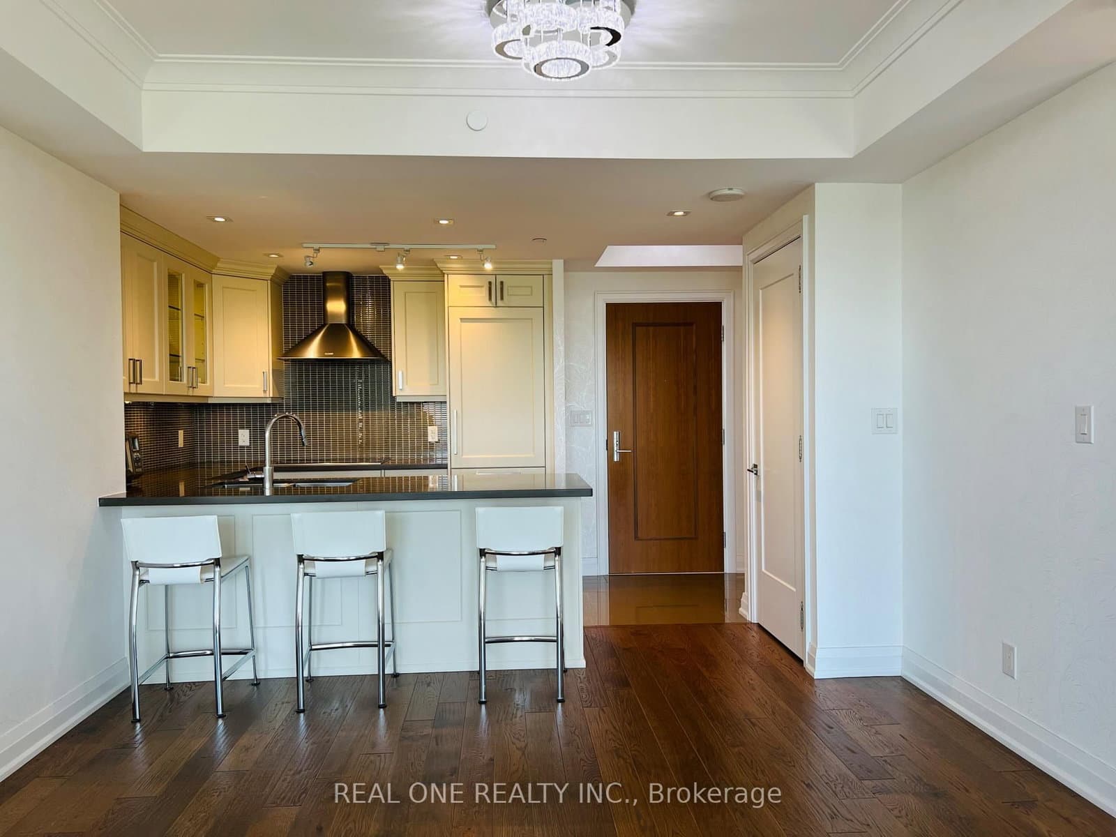 15 Stollery Pond Crescent, Unit 612 thumbnail 8