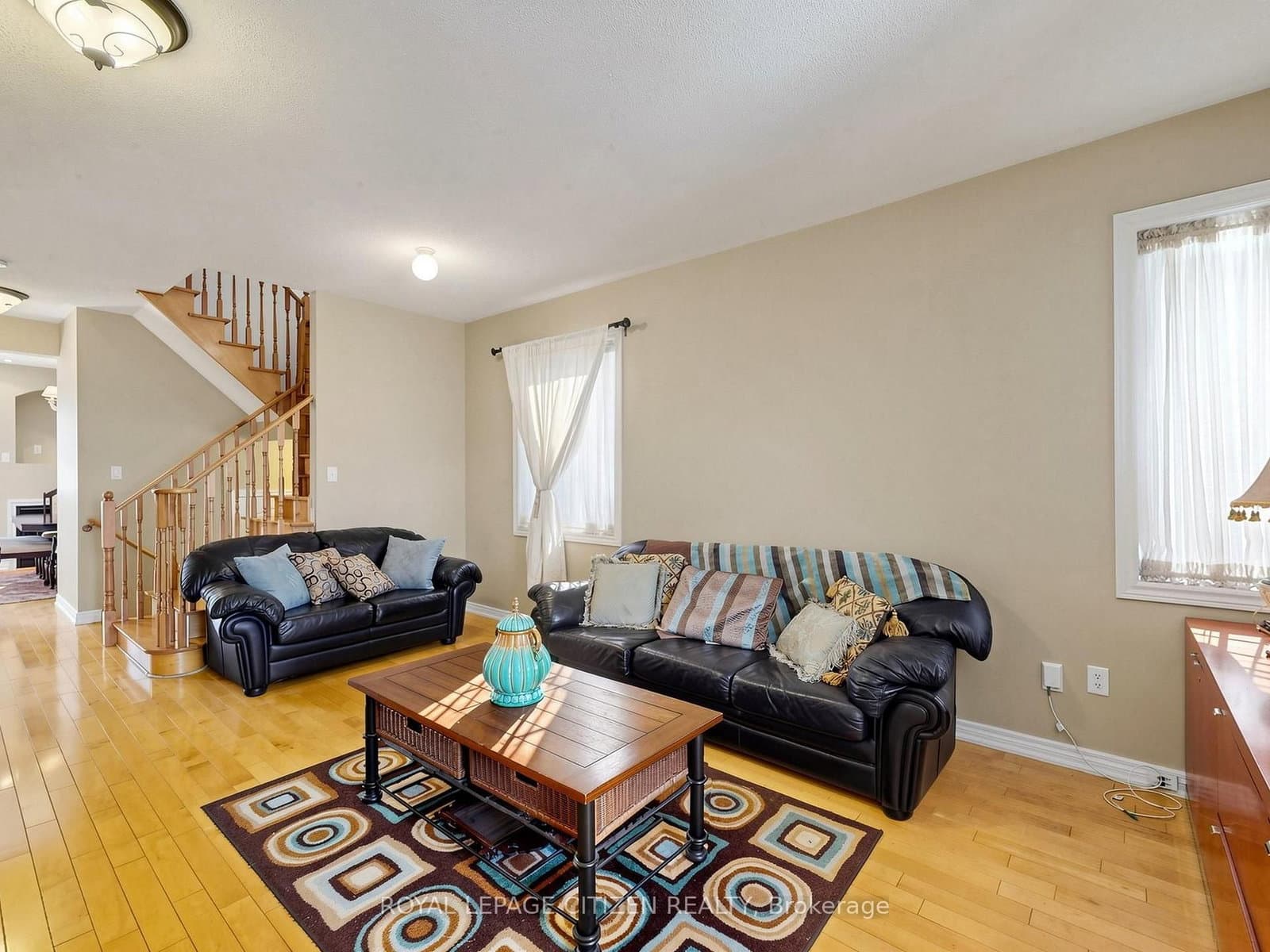23 Planter Crescent, Unit Upper thumbnail 3