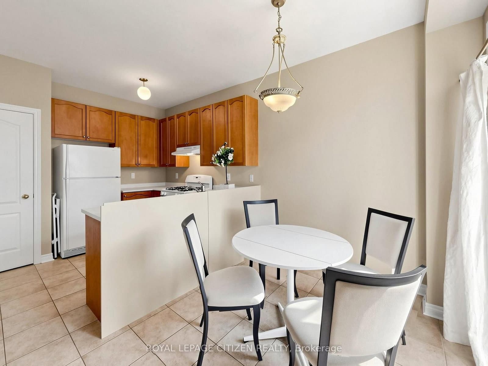 23 Planter Crescent, Unit Upper thumbnail 8