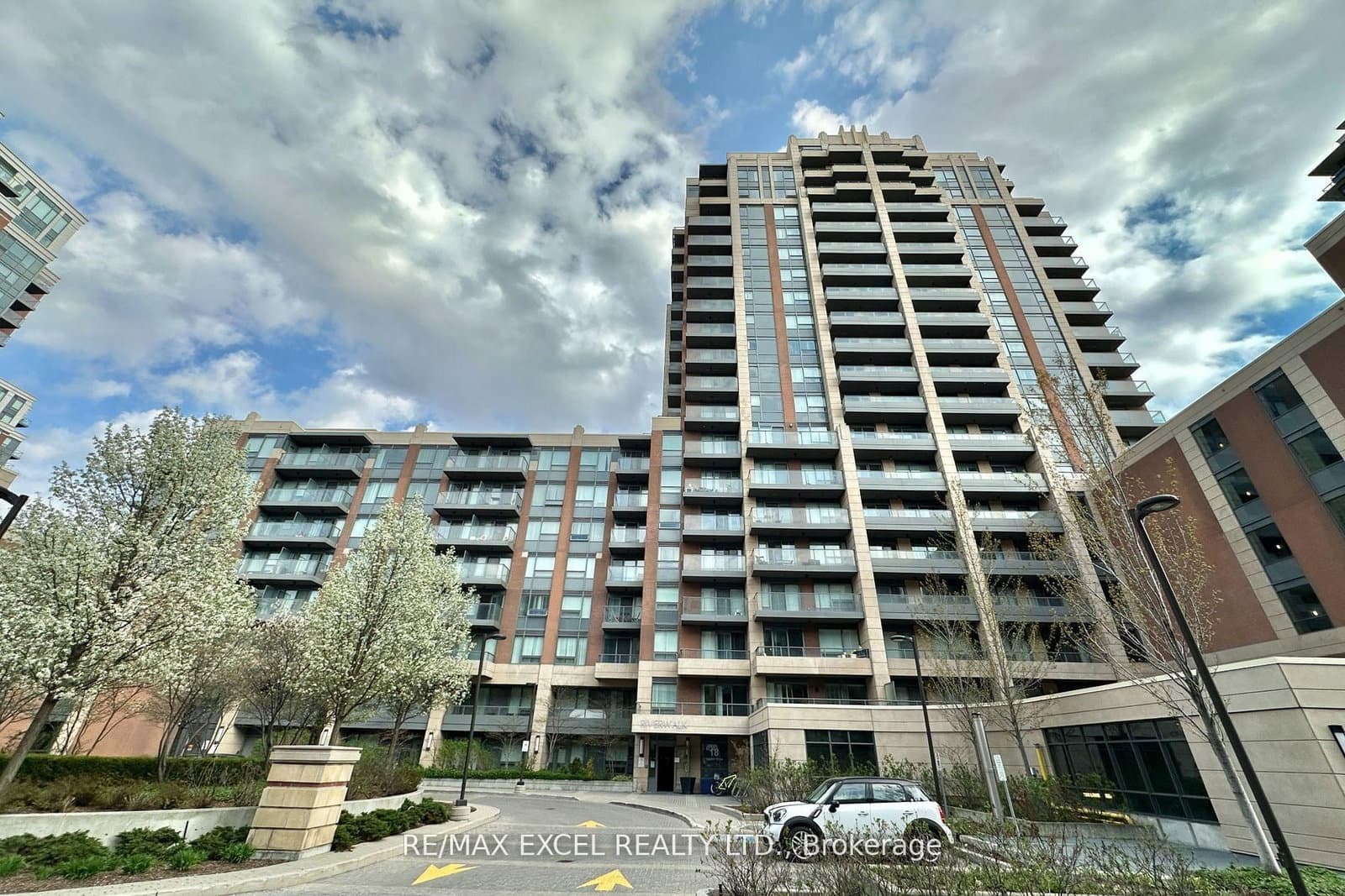18 Uptown Drive, Unit 703 thumbnail 4
