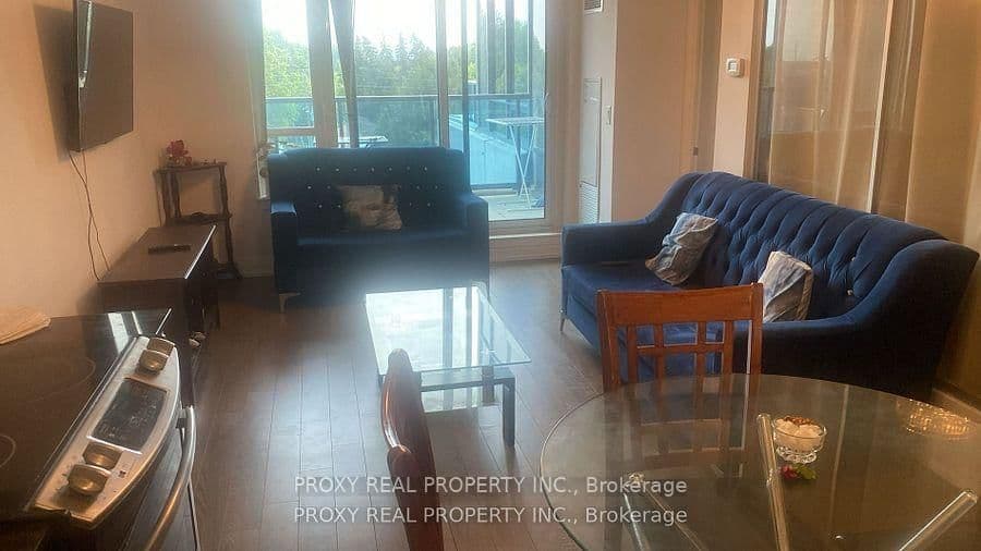 7165 Yonge Street, Unit 426 thumbnail 8