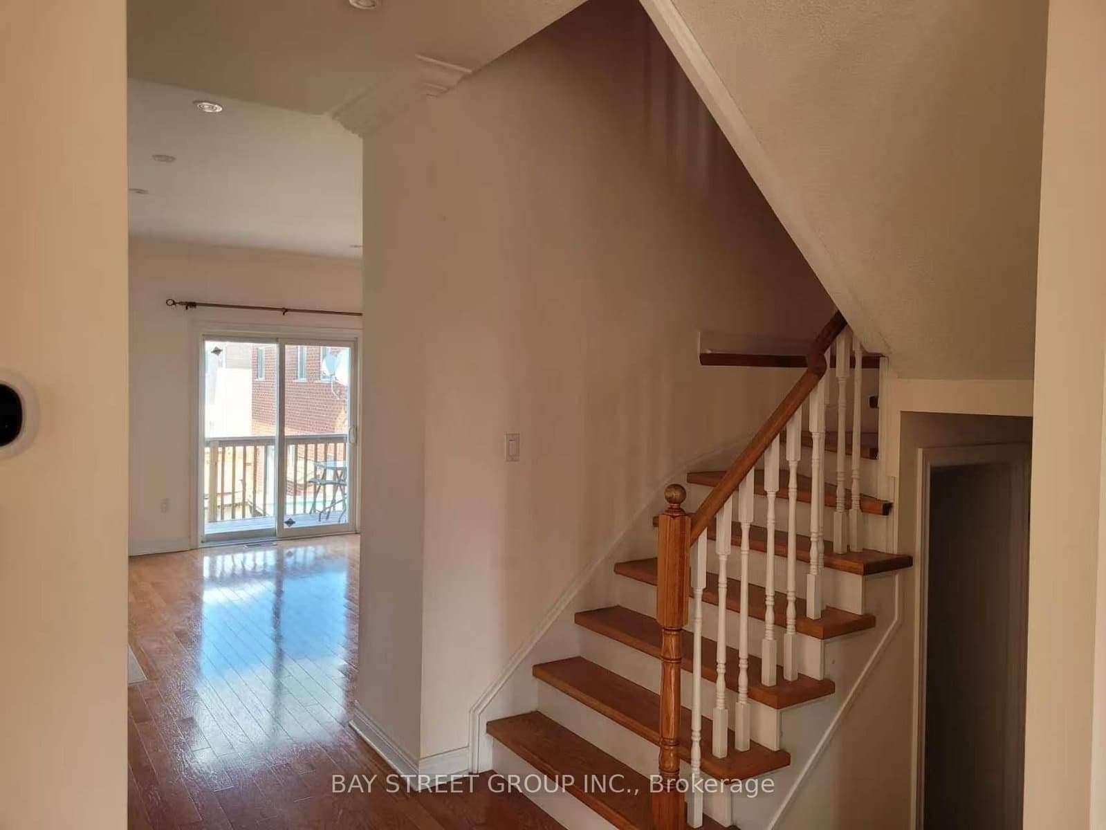 118 Gable Avenue thumbnail 13