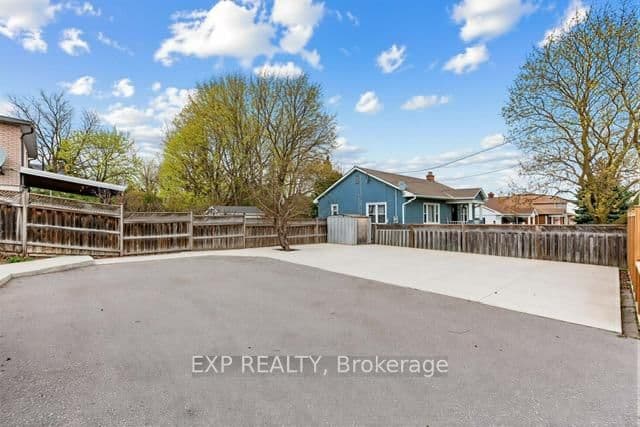79 Barrie Street E thumbnail 13